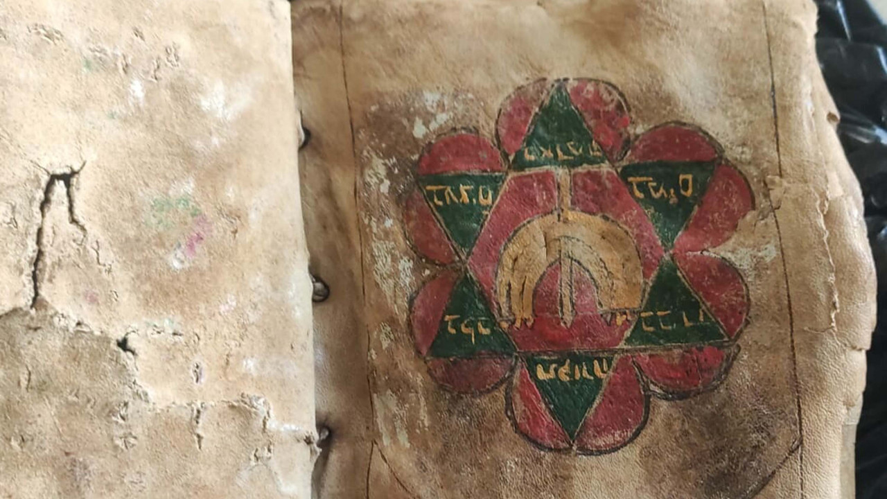 Muğla’da Tarihi Operasyon: 600 Yıllık Tevrat Ele Geçirildi!