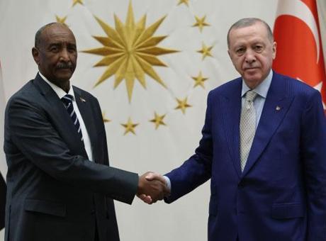 Cumhurbaşkanı Erdoğan’dan Sudan Lideri el-Burhan ile Kritik Görüşme