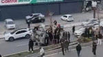 Beylikdüzü’nde Dehşet: Dalgın Sürücü Direğe Çarptı, Araç Takla Attı!