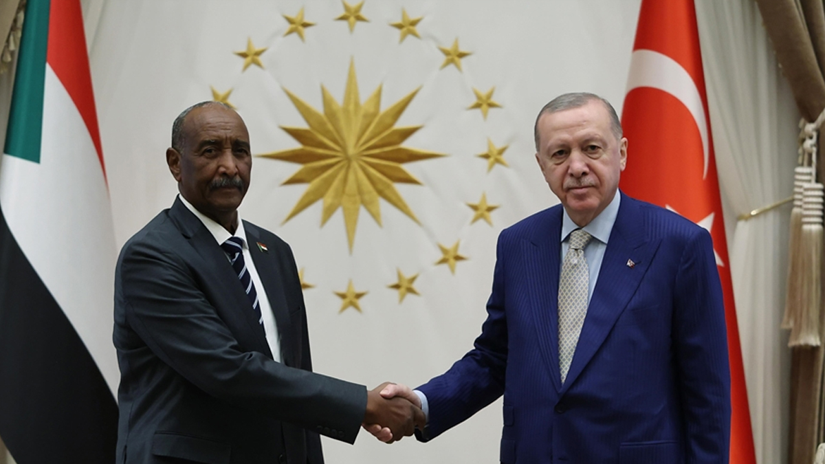 Cumhurbaşkanı Erdoğan, Sudan Lideri Burhan ile Önemli Görüşme Yaptı